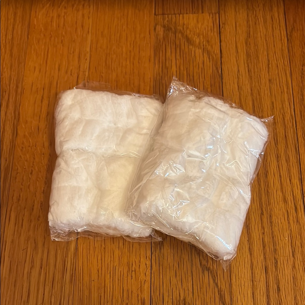 Soft White Face Washing Wristband Set